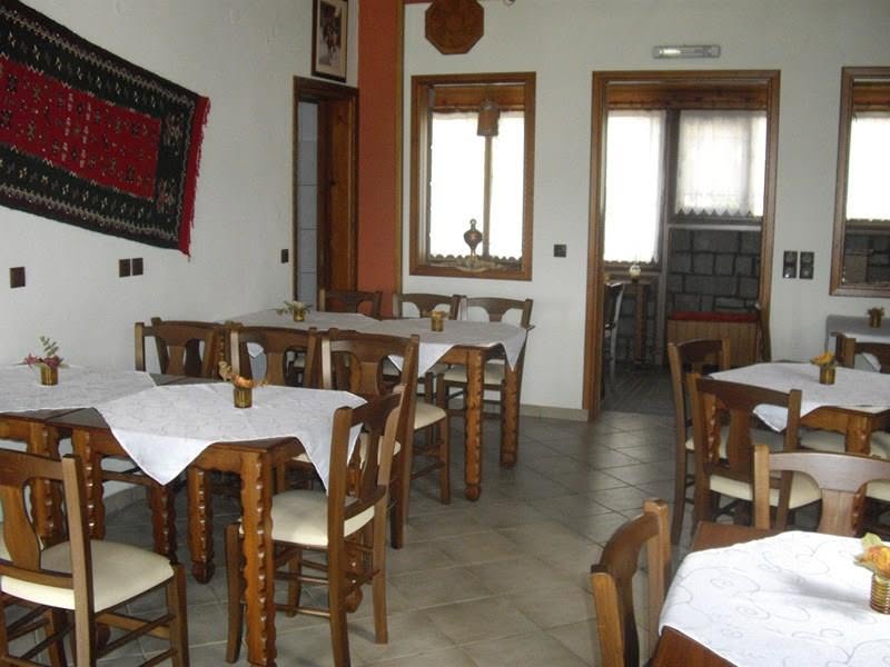 Η παραδοσιακή σάλα στο Στέκι Ανήλιο